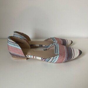 ISAAC MIZRAHI Pointy Toe Flats Womens Size 8 Canvas Stripe Aztec